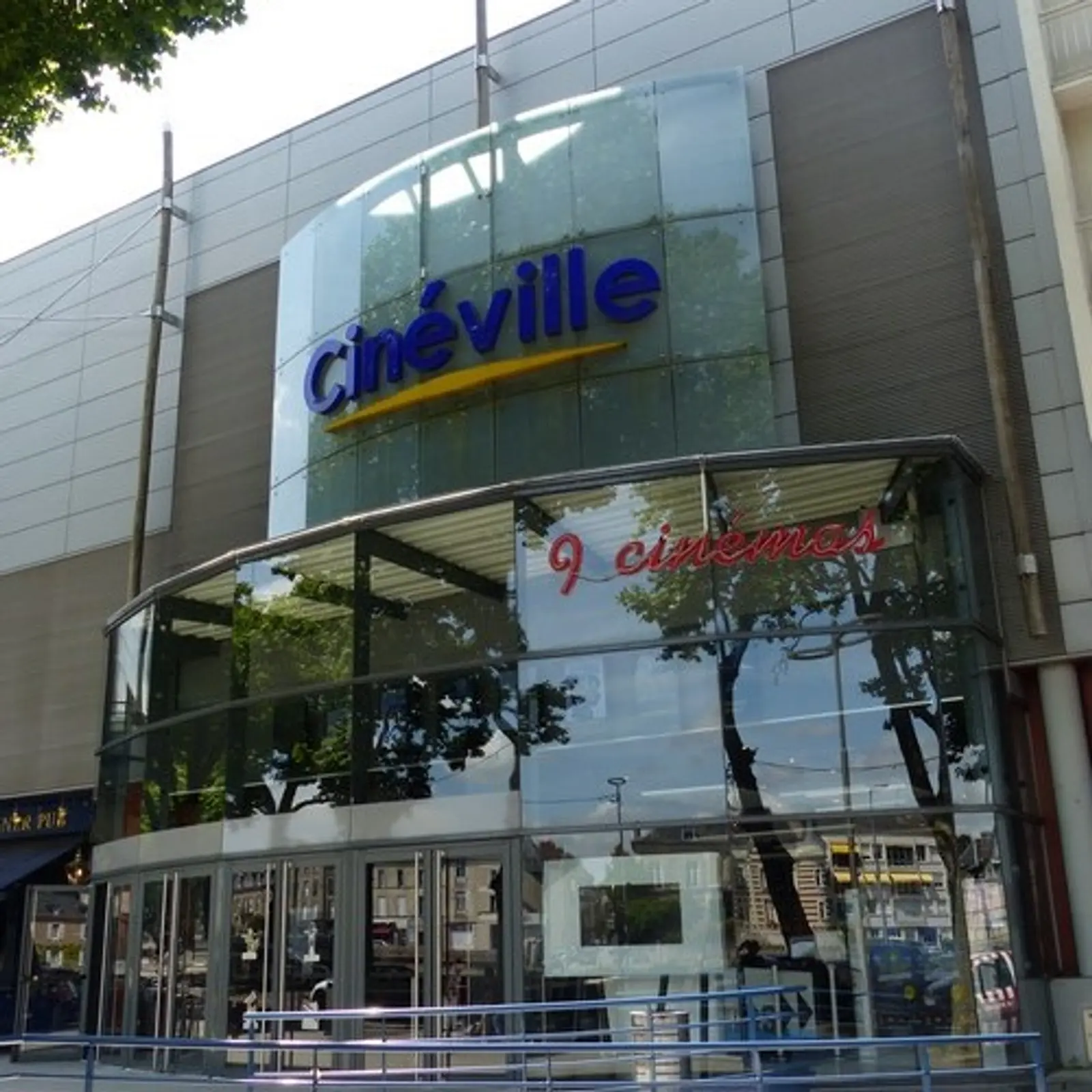 Cinéville Laval